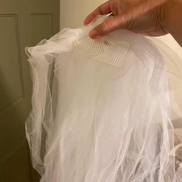 Jessica McClintock Veil 9 foot train - Picture 4 of 7